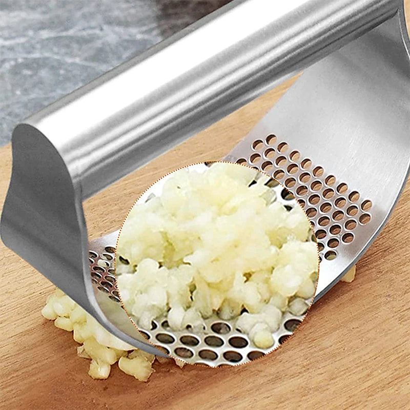 CrushArc™ Garlic Press